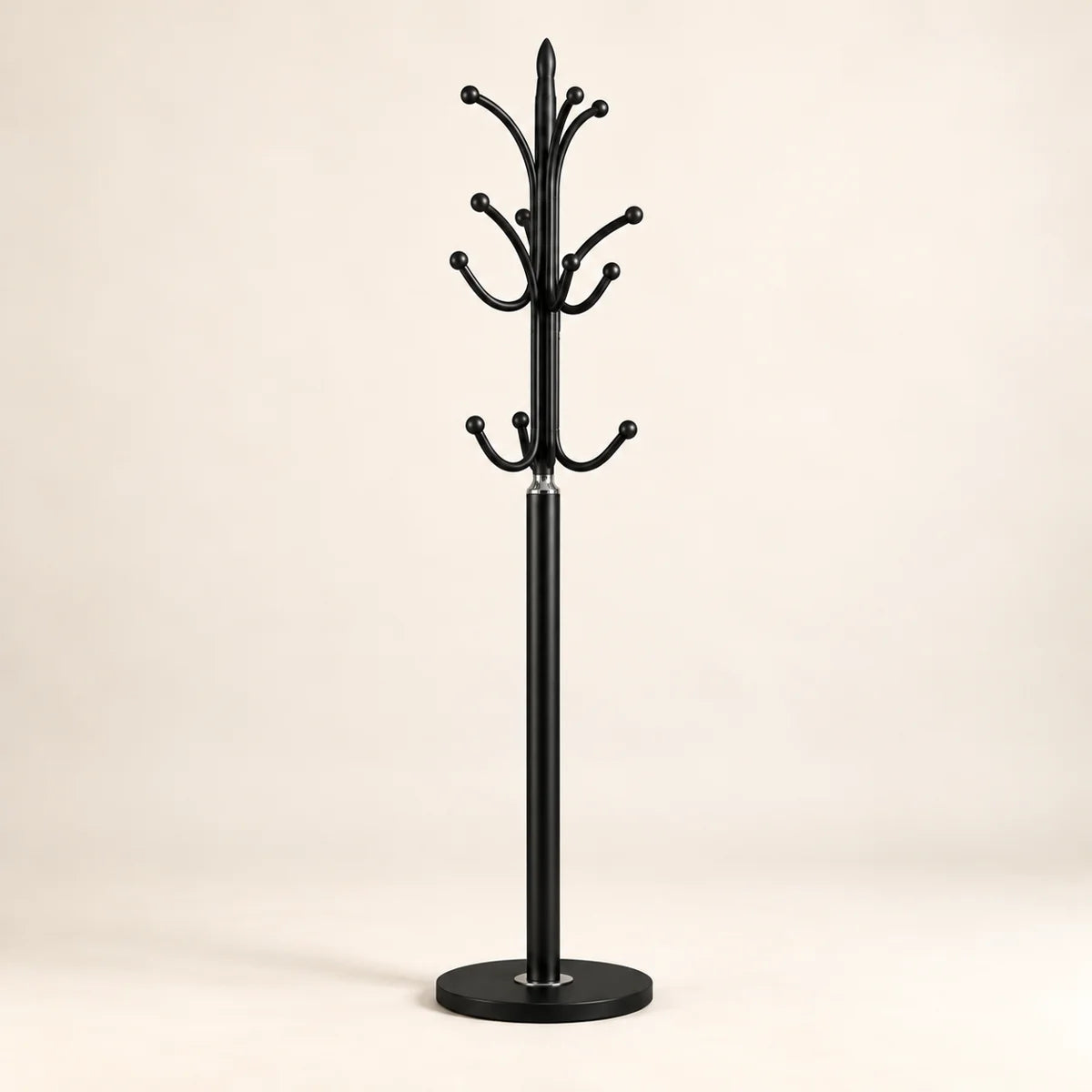 Porte-manteau moderne noir base marbre 180 cm : vue de trois-quarts depuis la gauche