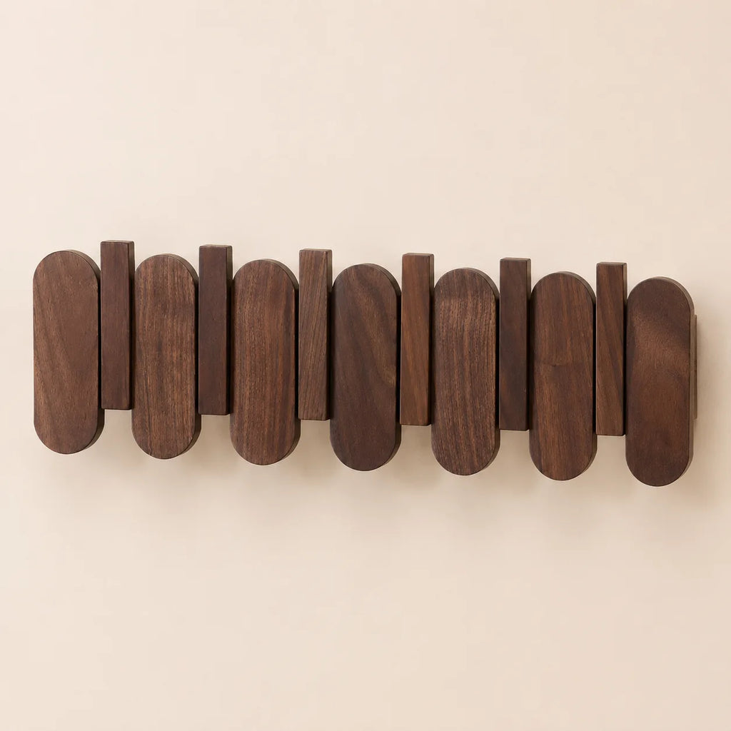 Porte-manteau mural noyer 6 crochets en bois massif naturel