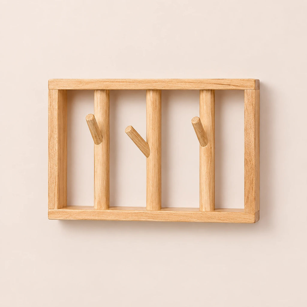 patère murale bois vernis 30 cm 3 patères – vue principale sur fond beige