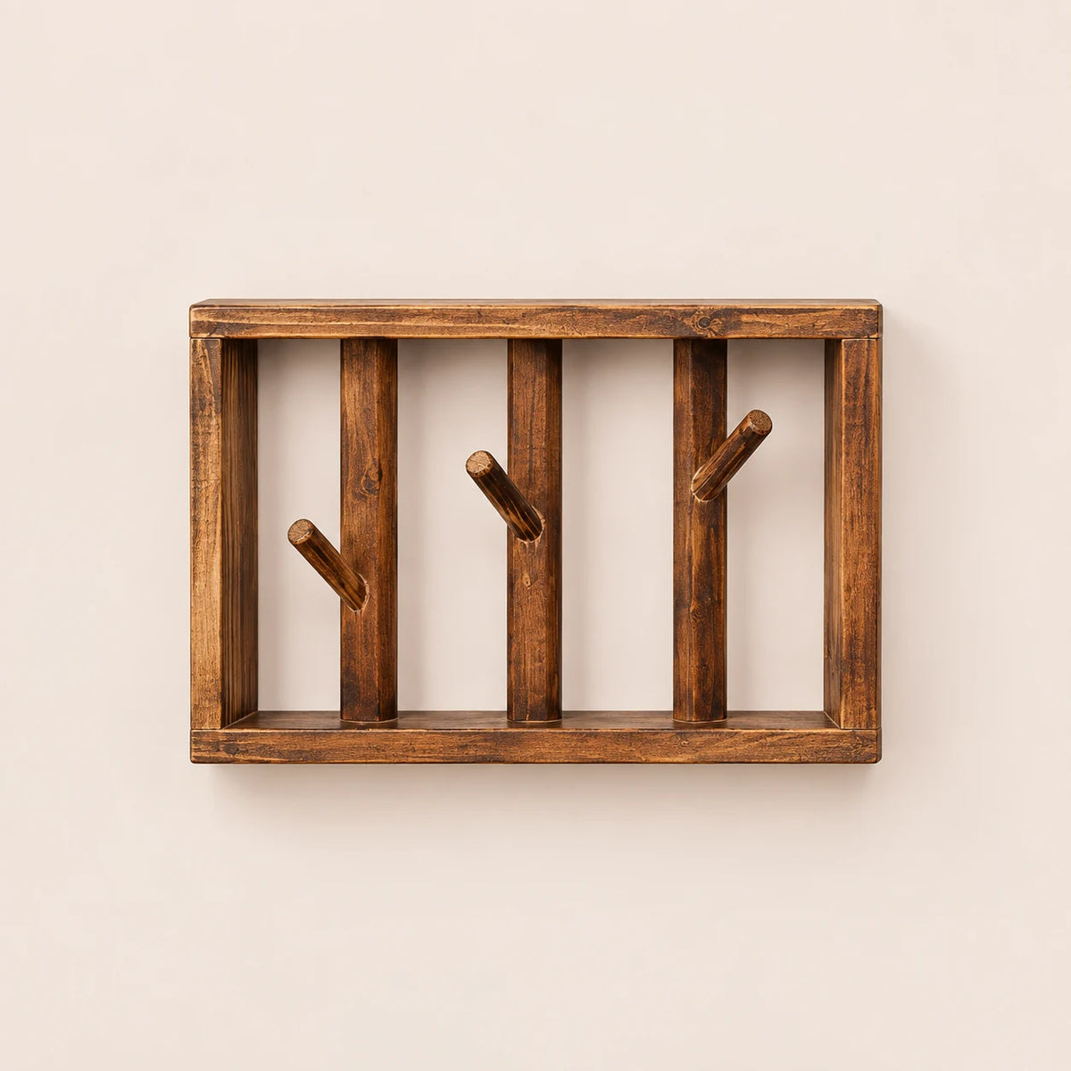 patère murale bois vintage 30 cm 3 patères – vue principale sur fond beige