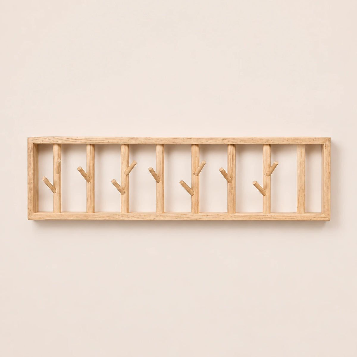 porte-manteau mural bois naturel 70 cm 7 patères avec tablette – vue principale sur fond beige