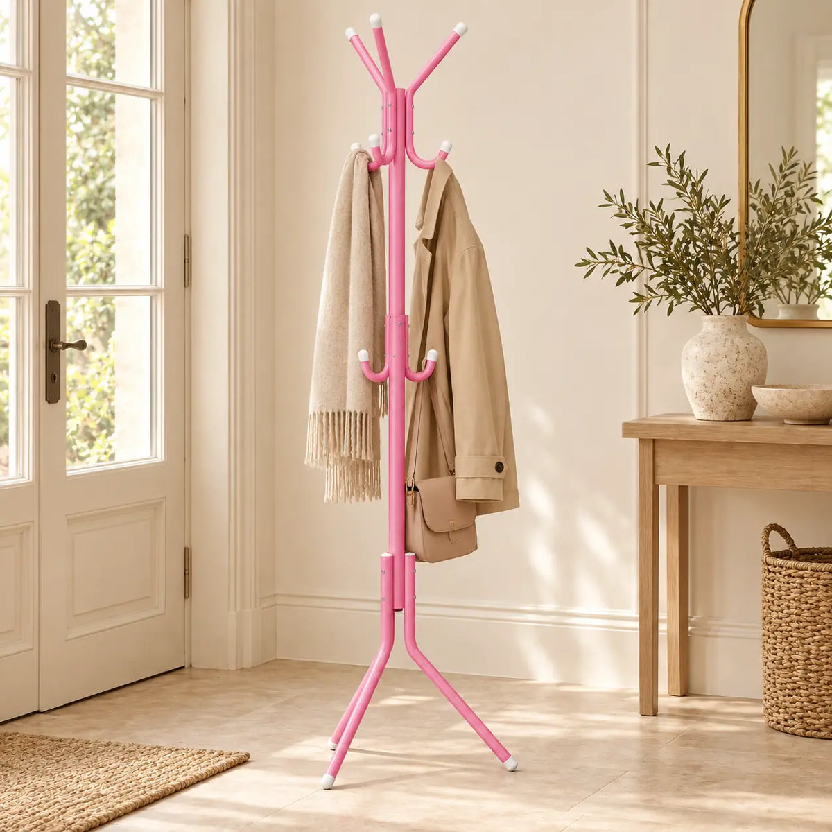 porte-manteau sur pied rose 9 patères 166 cm – dans une entrée contemporaine