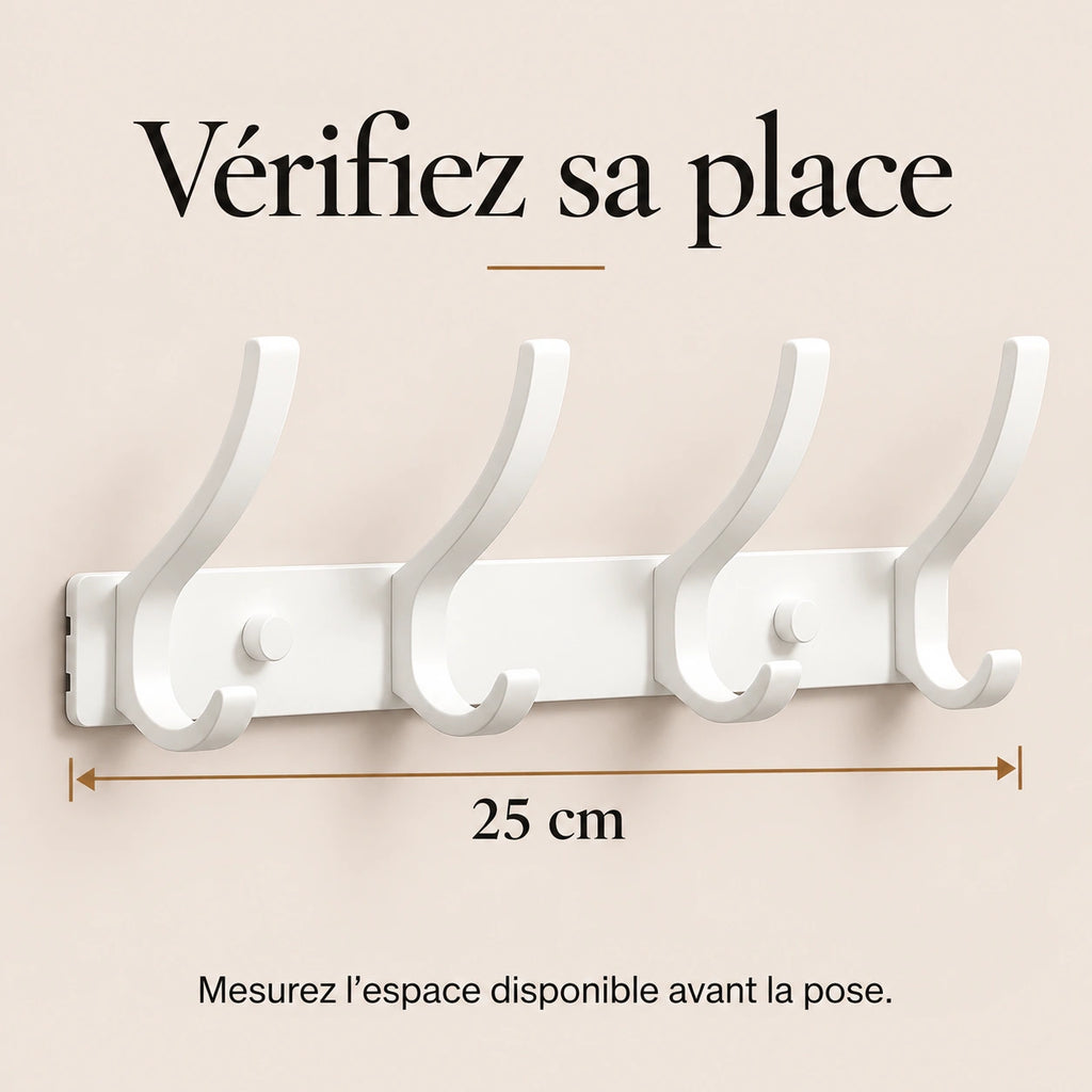 Dimensions de la patère murale blanc crème à quatre crochets : largeur de 25 cm.