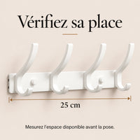 Dimensions de la patère murale blanc crème à quatre crochets : largeur de 25 cm.
