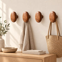 Patère bois ellipse lot 4 crochets muraux, forme ovale bois massif - mise en scène dans une entrée