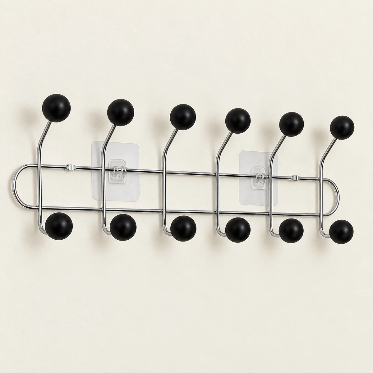 Crochet mural adhésif noir bois L - 49 cm : vue complète sur fond clair