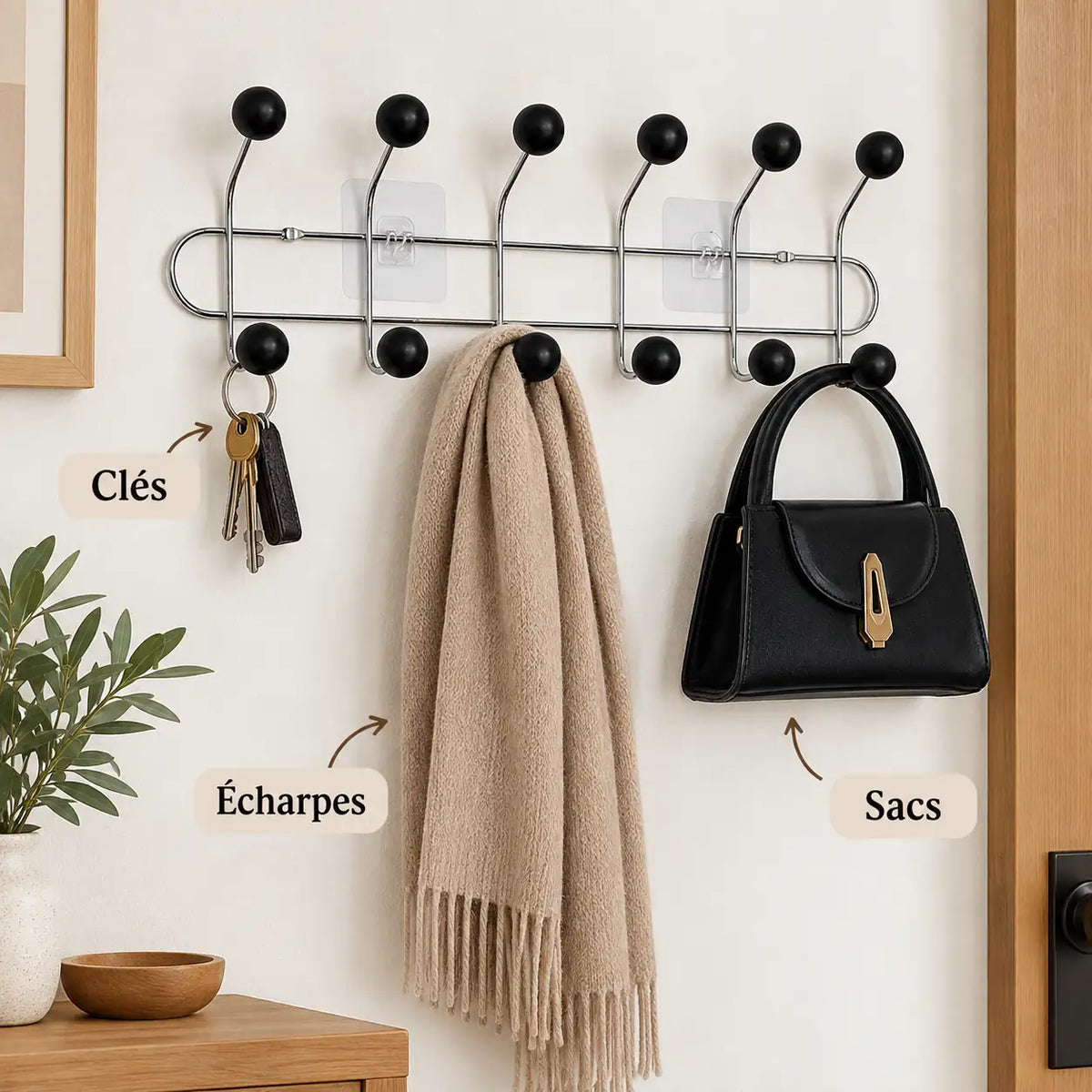 Crochet mural adhésif noir bois L - 49 cm : avec clés, écharpe et accessoires suspendus