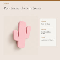Crochet mural en bois motif Cactus poudré pour chambre enfant – détail du bois peint et de la finition