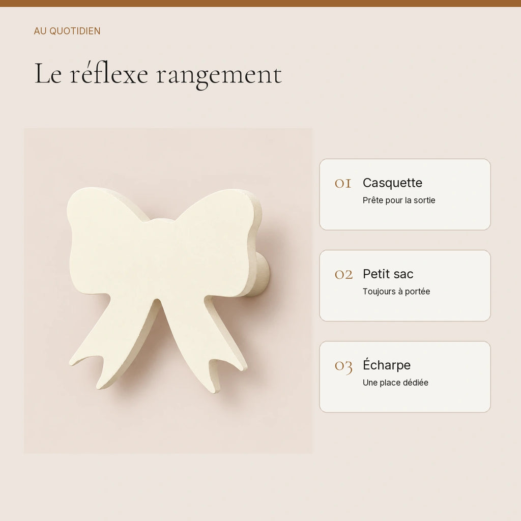 Crochet mural en bois motif Noeud blanc pour chambre enfant – idées pour ranger les accessoires enfant