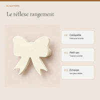 Crochet mural en bois motif Noeud blanc pour chambre enfant – idées pour ranger les accessoires enfant