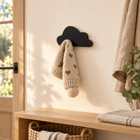 Crochet mural en bois motif nuage noir à base droite pour chambre enfant – dans une entrée familiale