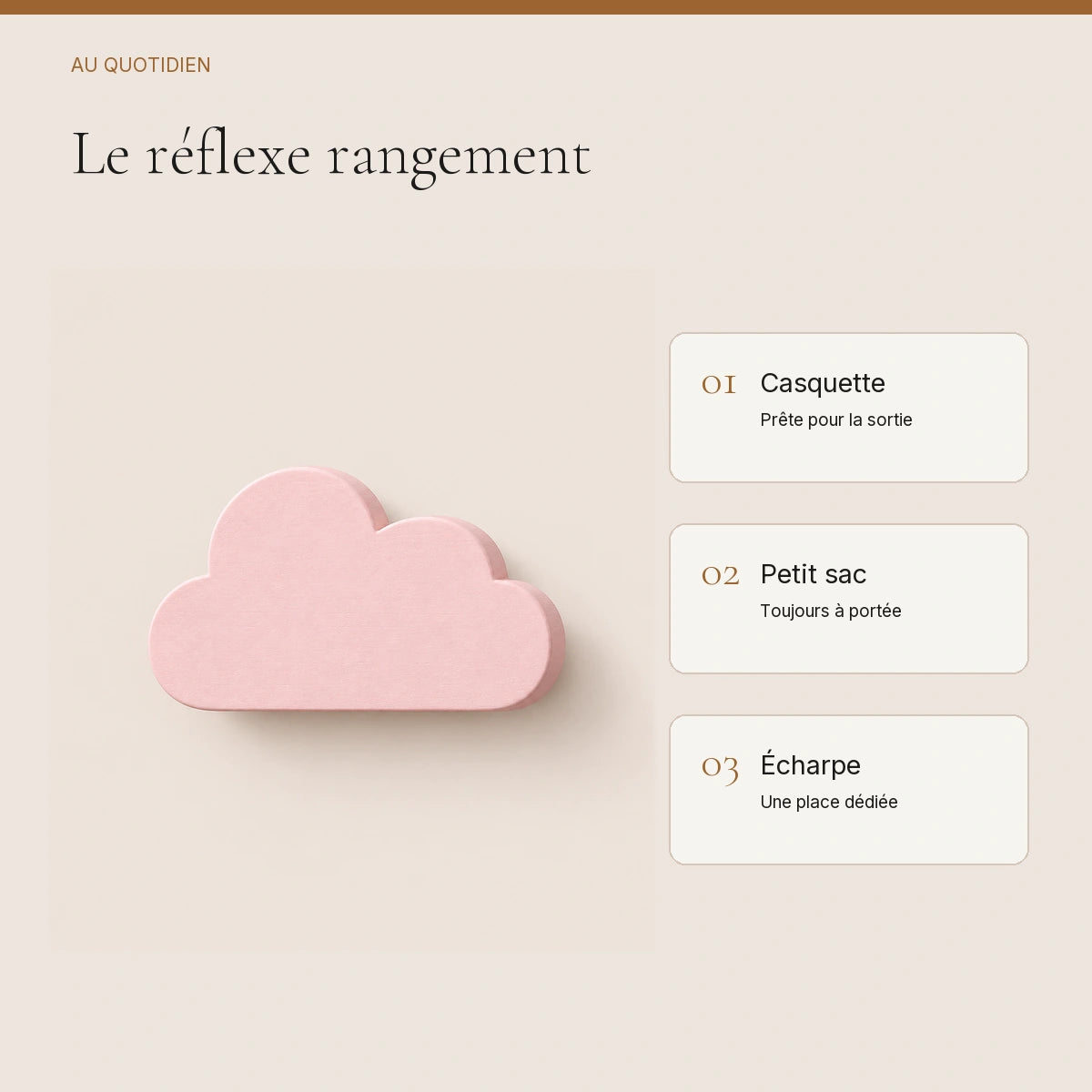 Crochet mural en bois motif nuage poudré à base droite pour chambre enfant – idées pour ranger les accessoires enfant