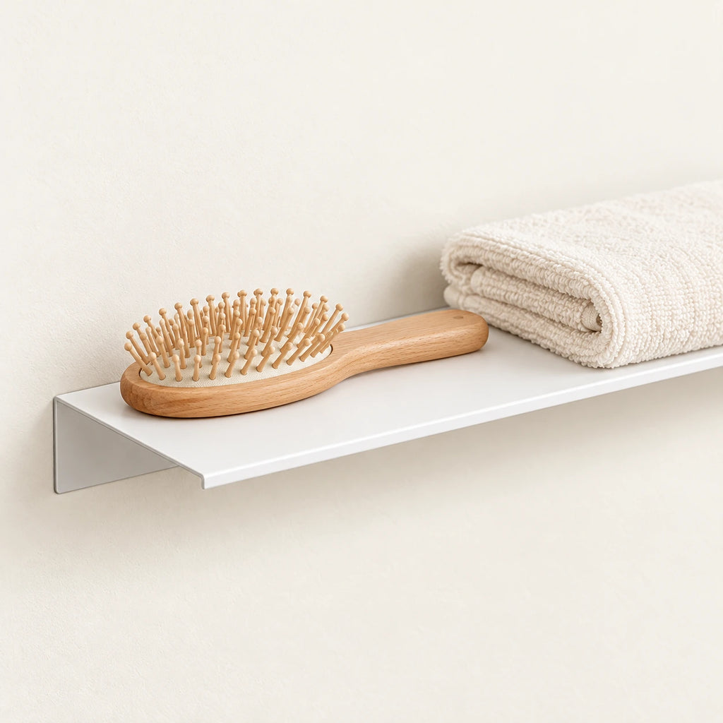 Étagère salle de bain aluminium blanche 40 cm : finition et accessoires en situation