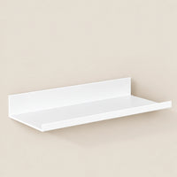 Étagère salle de bain avec rebord blanche 30 cm : vue du produit sur fond beige