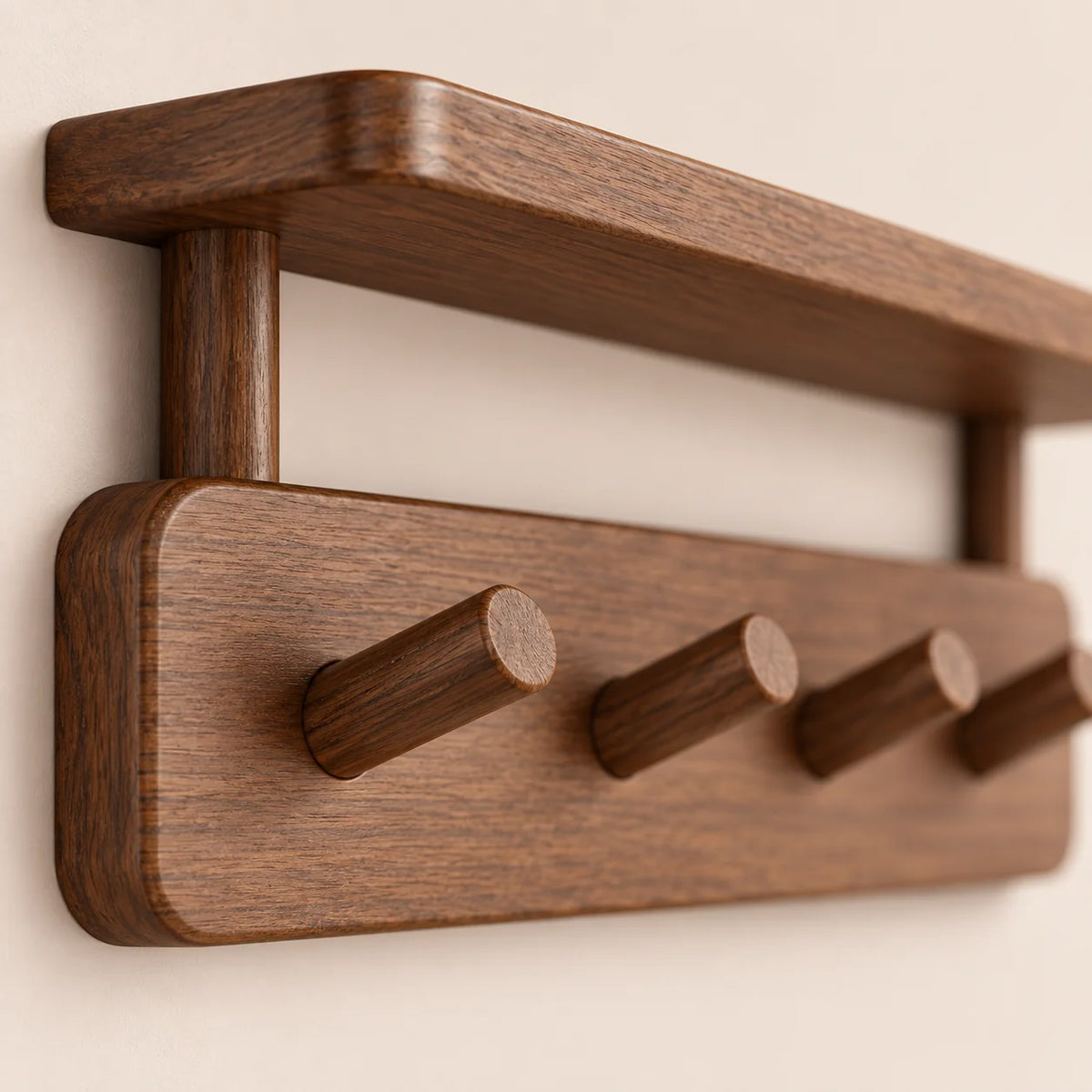 Étagère murale avec crochets noyer 33 cm - détail du bois et des finitions