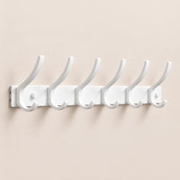 Crochet mural pliant blanc 6 crochets aluminium, porte-manteau mural blanc : vue complète sur mur beige