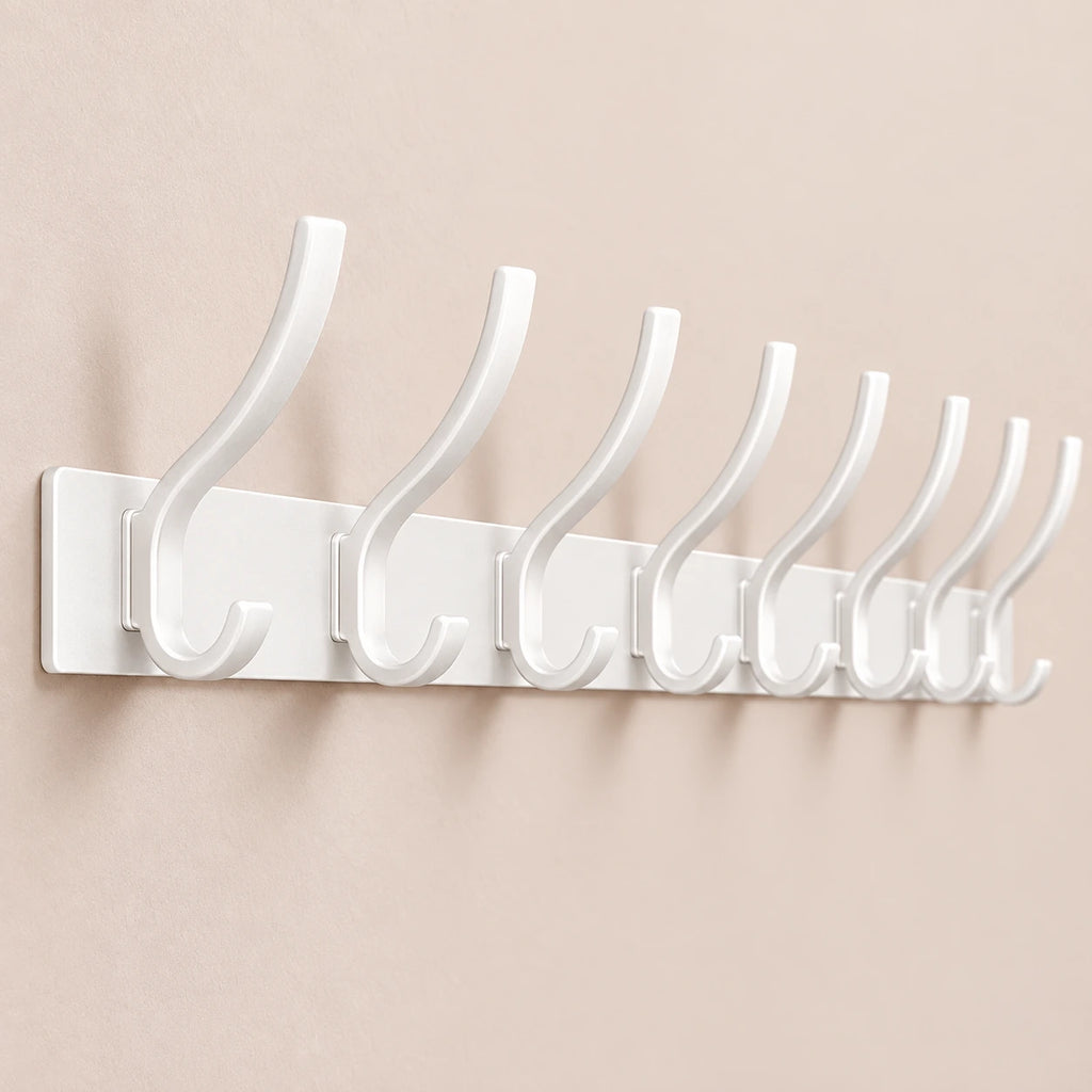 Crochet mural pliant blanc 8 crochets aluminium, porte-manteau mural blanc : détail du crochet pliant en aluminium