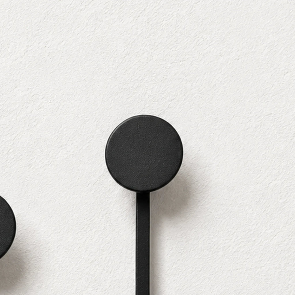 Détail d’un disque et de la structure métallique noir