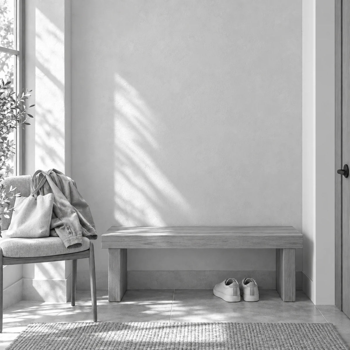 Avant illustratif : veste et sac sur une chaise dans le même coin de pièce, sans personne ni jouet