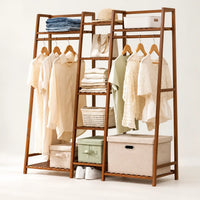 Penderie ouverte en bambou brun double 130 cm : vue de trois quarts de la structure