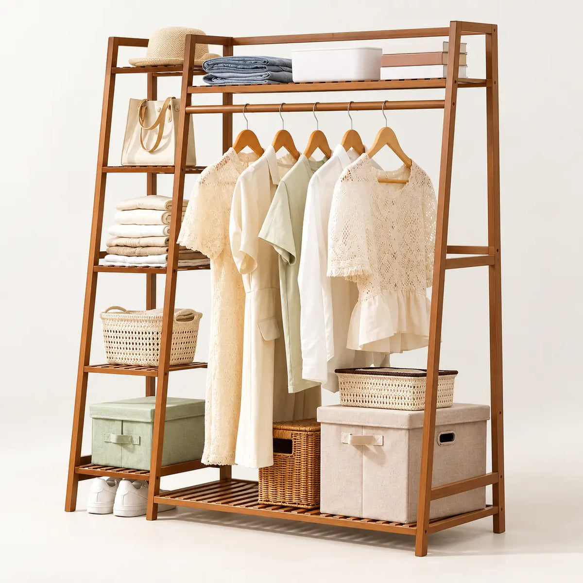 Penderie ouverte en bambou brun simple 130 cm : vue de trois quarts de la structure
