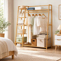 Penderie ouverte en bambou naturel simple 130 cm : rangement près du lit