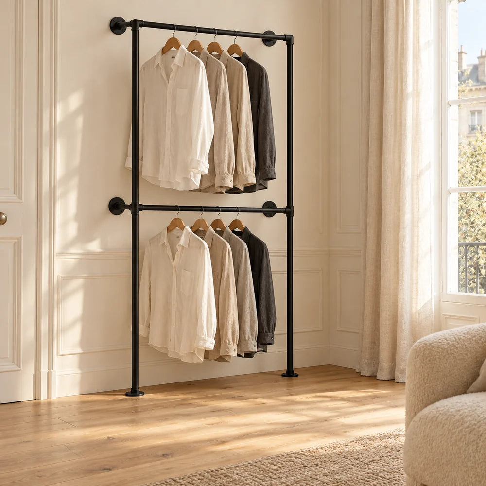 Penderie murale noire 102,5 cm à 2 barres : mise en scène dans une chambre