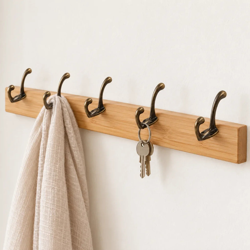 Porte-manteau mural en pin naturel, 5 crochets, 48 cm : utilisation