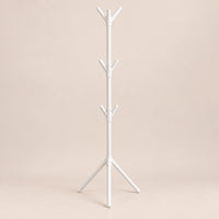 Porte-manteau sur pied blanc 9 crochets arbre - vue principale sur fond beige