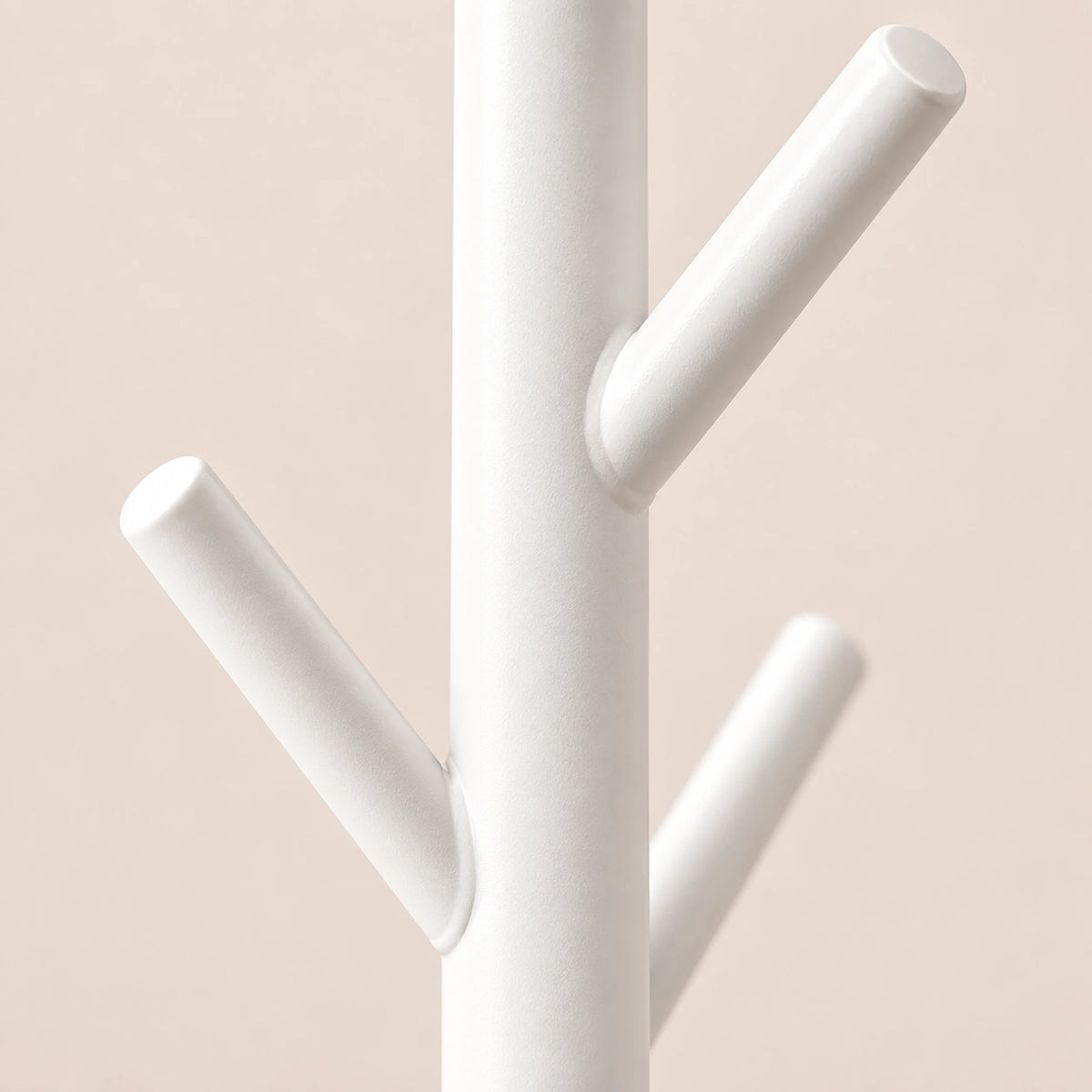 Porte-manteau sur pied blanc arbre 8 crochets - détail de la structure et des finitions