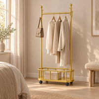 Porte-manteau sur pied métal doré 60 cm - portant à roulettes - ambiance dans un dressing contemporain