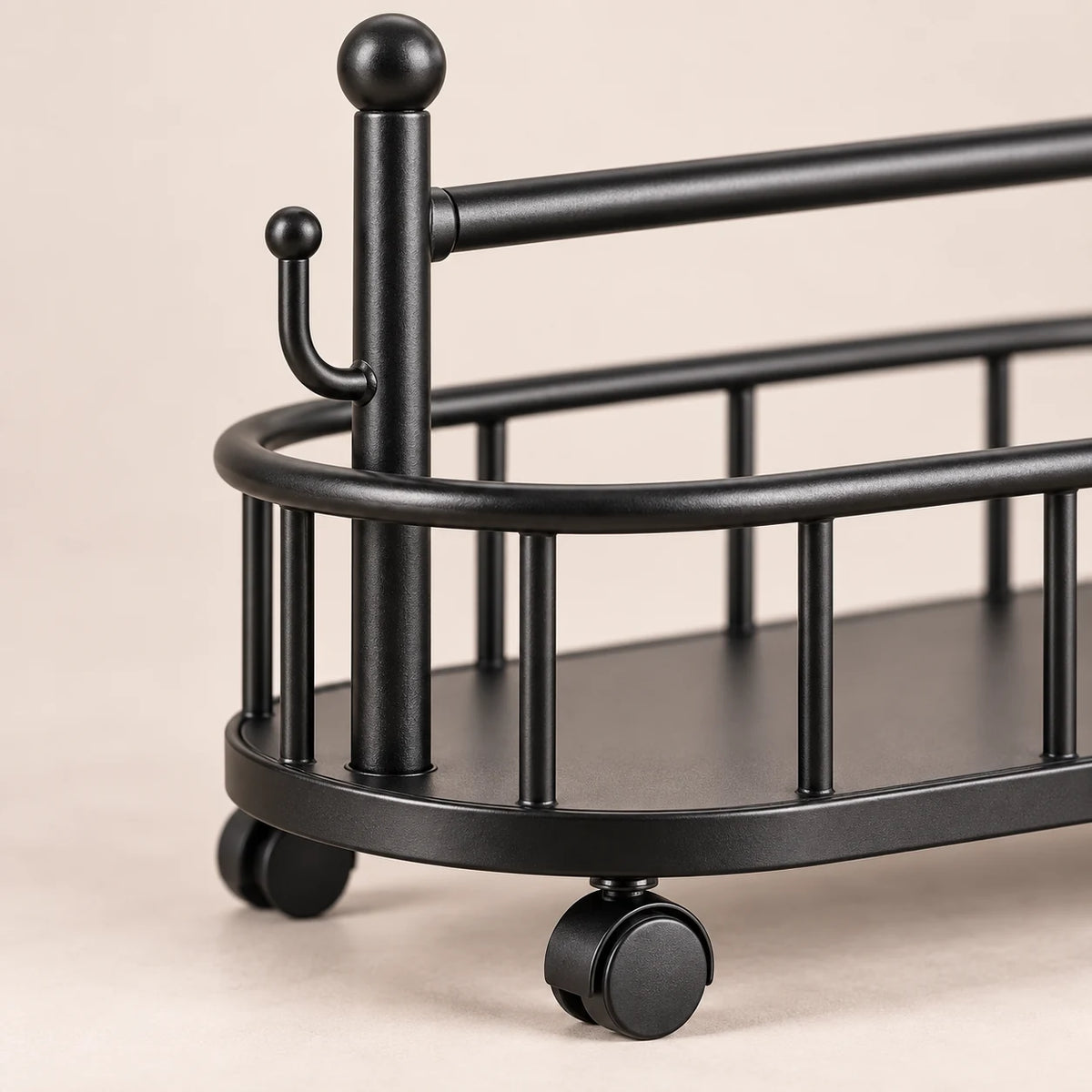 Porte-manteau sur pied métal noir 60 cm - portant à roulettes - détail de la structure et des finitions