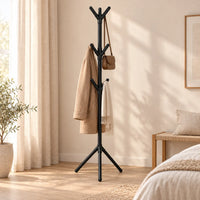 Porte-manteau sur pied noir 9 crochets arbre - ambiance dans un dressing contemporain
